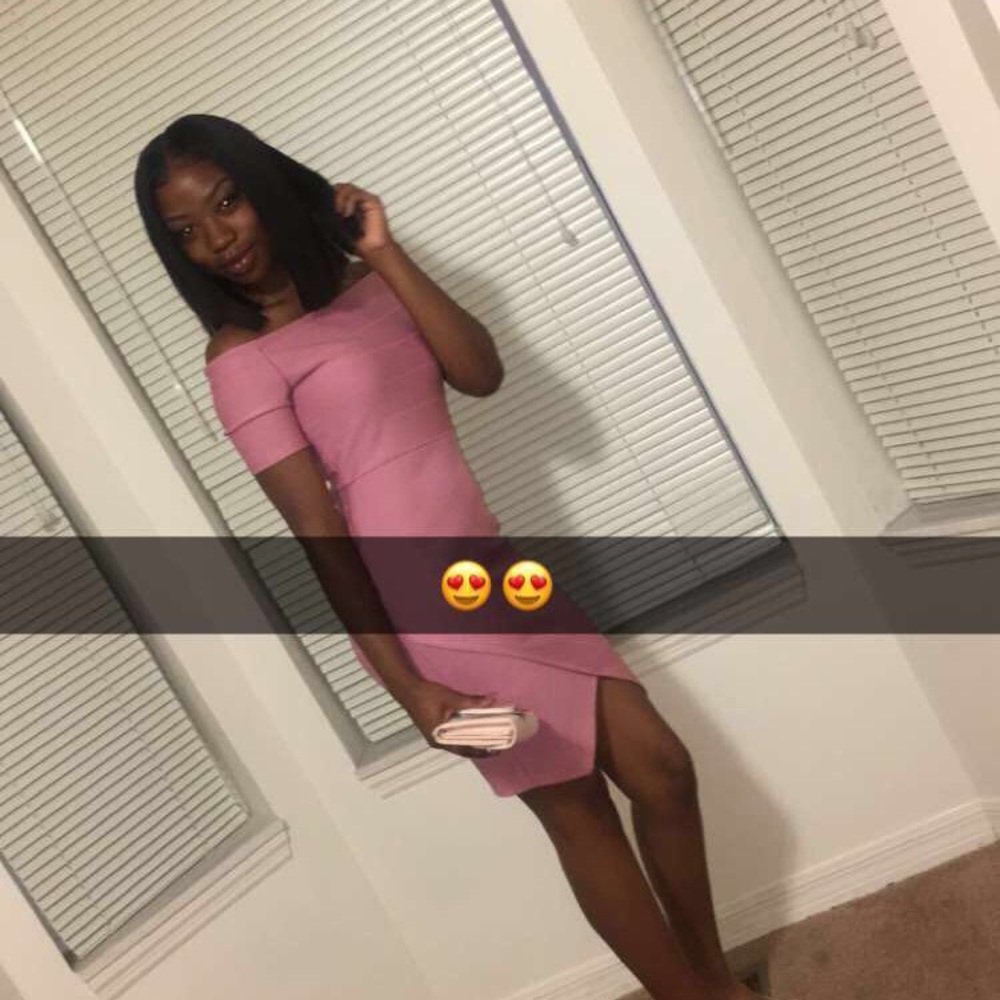 Fashion Nova Dress !